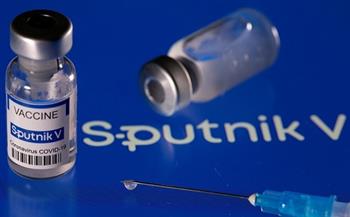 الإمارات تمنح الحق في التطعيم المجاني بـ «سبوتنيك V»