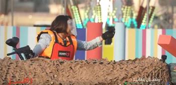 كوميديا رحاب الجمل بعد إطلاق رامز جلال كرات الطلاء عليها (فيديو)