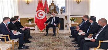 الرئيس التونسي يلتقي رئيسة البنك الأوروبي لإعادة الإعمار والتنمية