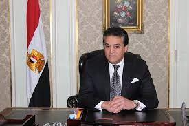 وزير التعليم العالي يتلقى تقريرًا بشأن مباحثات عام التبادل الإنساني المصري الروسي 2021
