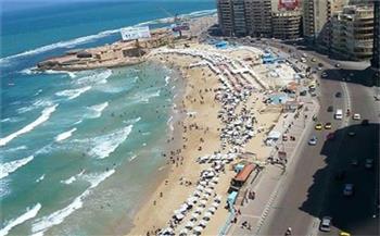 محافظ الإسكندرية يزف بشرى سارة للمواطنين: شواطئ مجانية بالكرسي والشمسية (فيديو)