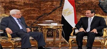 عباس يشكر السيسي على جهوده في ترتيب البيت الفسطيني ودعوته للفصائل لاجتماع القاهرة