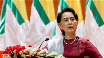 "واشنطن بوست": المجلس العسكري في ميانمار يحاكم أونج سان سو كي