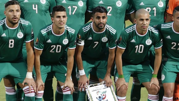 Ø§Ù„ØªØ´ÙƒÙŠÙ„ Ø§Ù„Ø±Ø³Ù…ÙŠ Ù„Ù„Ø¬Ø²Ø§Ø¦Ø± Ø£Ù…Ø§Ù… ÙƒÙˆØª Ø¯ÙŠÙÙˆØ§Ø± Ø¯Ø§Ø± Ø§Ù„Ù‡Ù„Ø§Ù„
