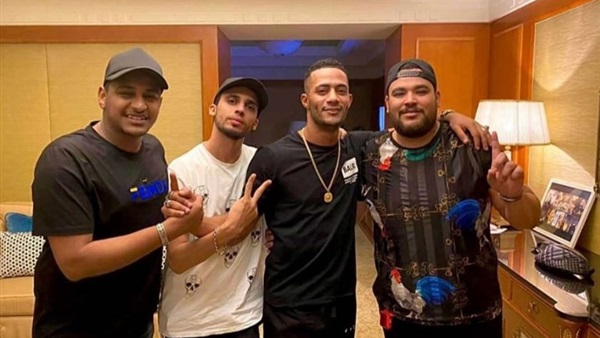 محمد رمضان و المدفعجية في عمل فني جديد دار الهلال