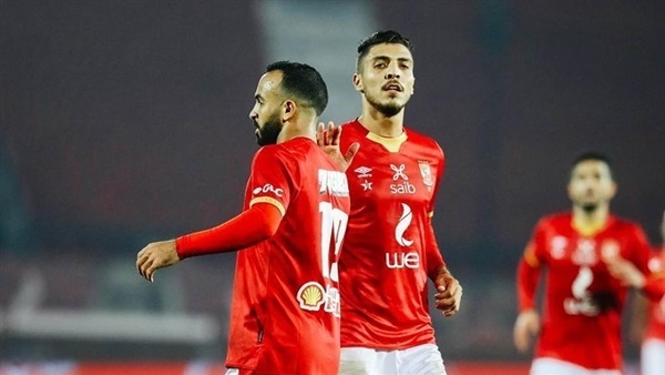 Ù…Ø­Ù…Ø¯ Ø´Ø±ÙŠÙ ÙŠÙ‚ÙˆØ¯ ØªØ´ÙƒÙŠÙ„ Ø§Ù„Ø£Ù‡Ù„Ù‰ Ø£Ù…Ø§Ù… Ø¨Ø·Ù„ Ø§Ù„Ù†ÙŠØ¬Ø± Ø¯Ø§Ø± Ø§Ù„Ù‡Ù„Ø§Ù„