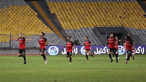 Ø·Ù„Ø§Ø¦Ø¹ Ø§Ù„Ø¬ÙŠØ´ ÙŠÙƒØªØ³Ø­ Ø§Ù„Ø¥Ù†ØªØ§Ø¬ Ø§Ù„Ø­Ø±Ø¨ÙŠ Ø¨Ø«Ù„Ø§Ø«ÙŠØ© Ù†Ø¸ÙŠÙØ© Ø¯Ø§Ø± Ø§Ù„Ù‡Ù„Ø§Ù„
